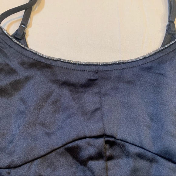 House of Harlow Satin Crop Top - Picture 2 of 5